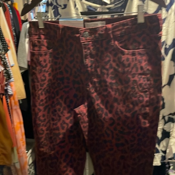 Social Standard Sanctuary Ankle Size 8 (Waist across 15 “) (Length 27”) - Picture 3 of 4